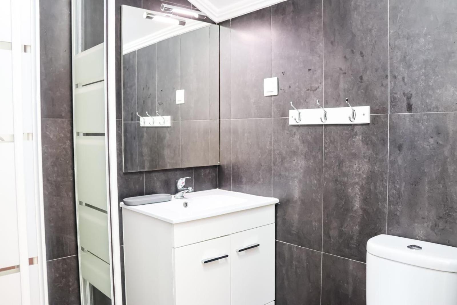 Residencia Queiros - Apartamento T1 Lizbona Zewnętrze zdjęcie