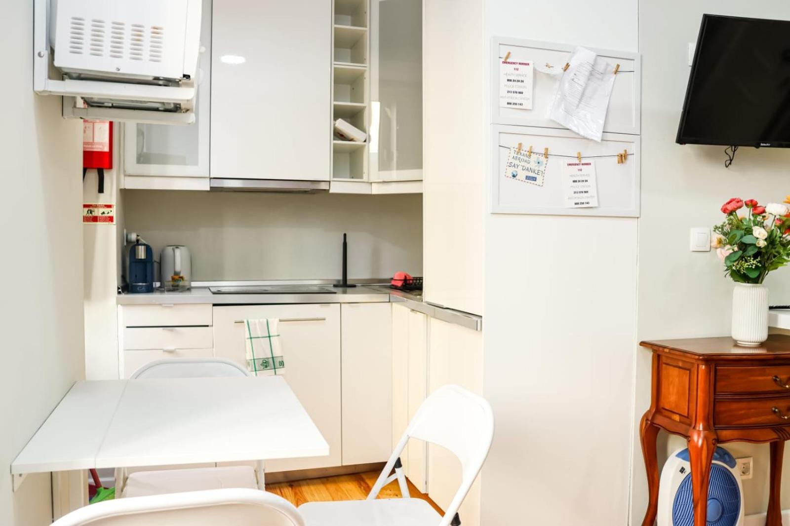 Residencia Queiros - Apartamento T1 Lizbona Zewnętrze zdjęcie