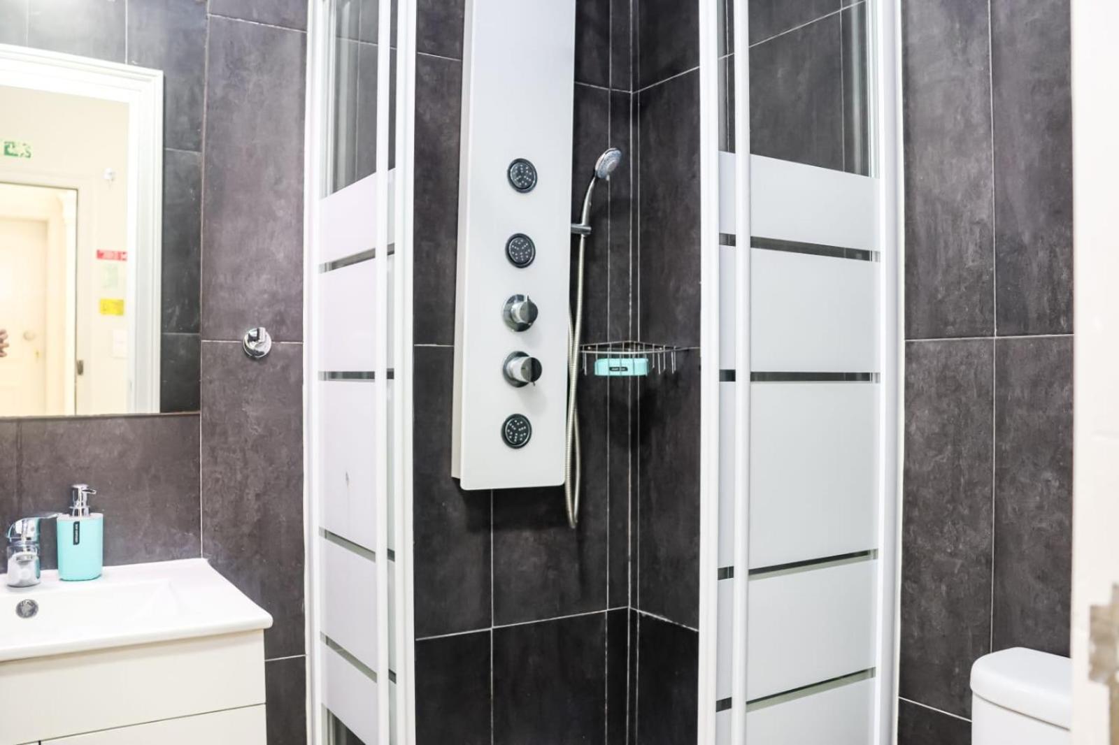 Residencia Queiros - Apartamento T1 Lizbona Zewnętrze zdjęcie